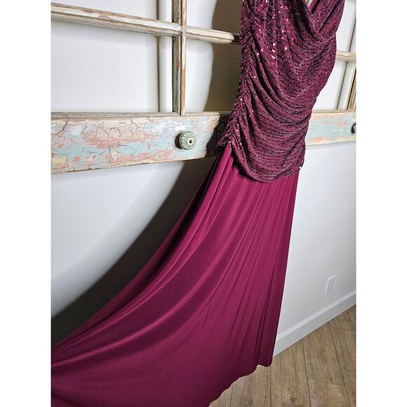 R & M Richards Long Evening Gown Dress W/ Glitter knit Bodice Ladies size 12 - Picture 13 of 16